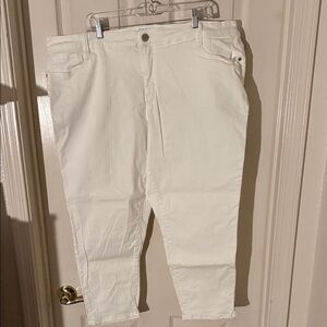 a.n.a A New Approach Ankle-Length White Stretch 24W Skinny Jeans for Women